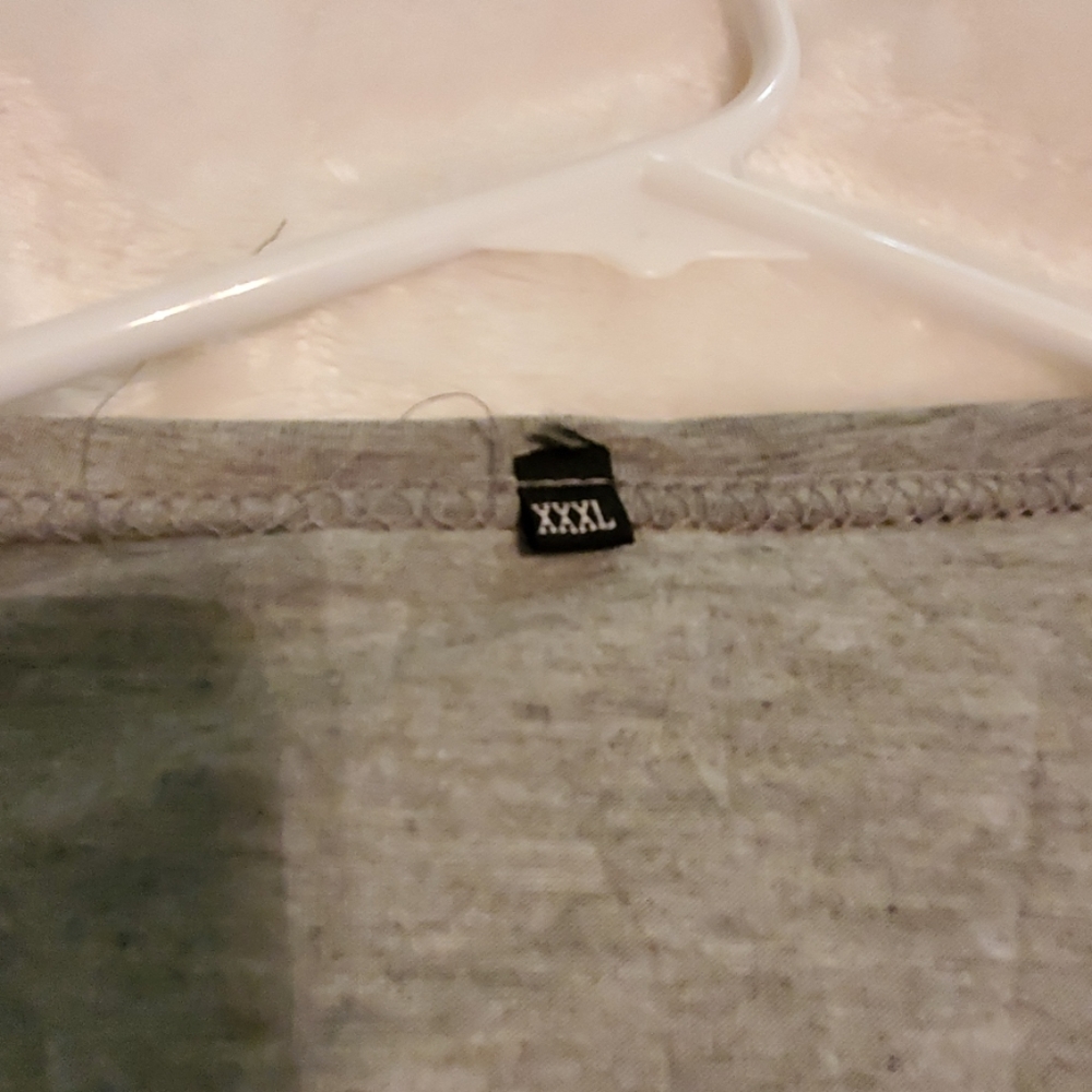 Sweater - Picture 4 of 4